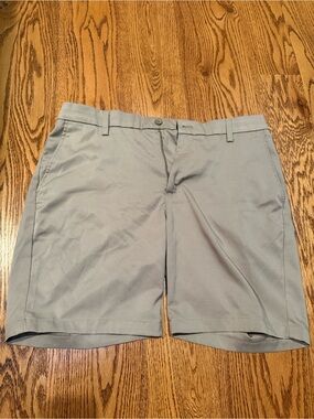 Amazon Essentials Men's Khaki Shorts
